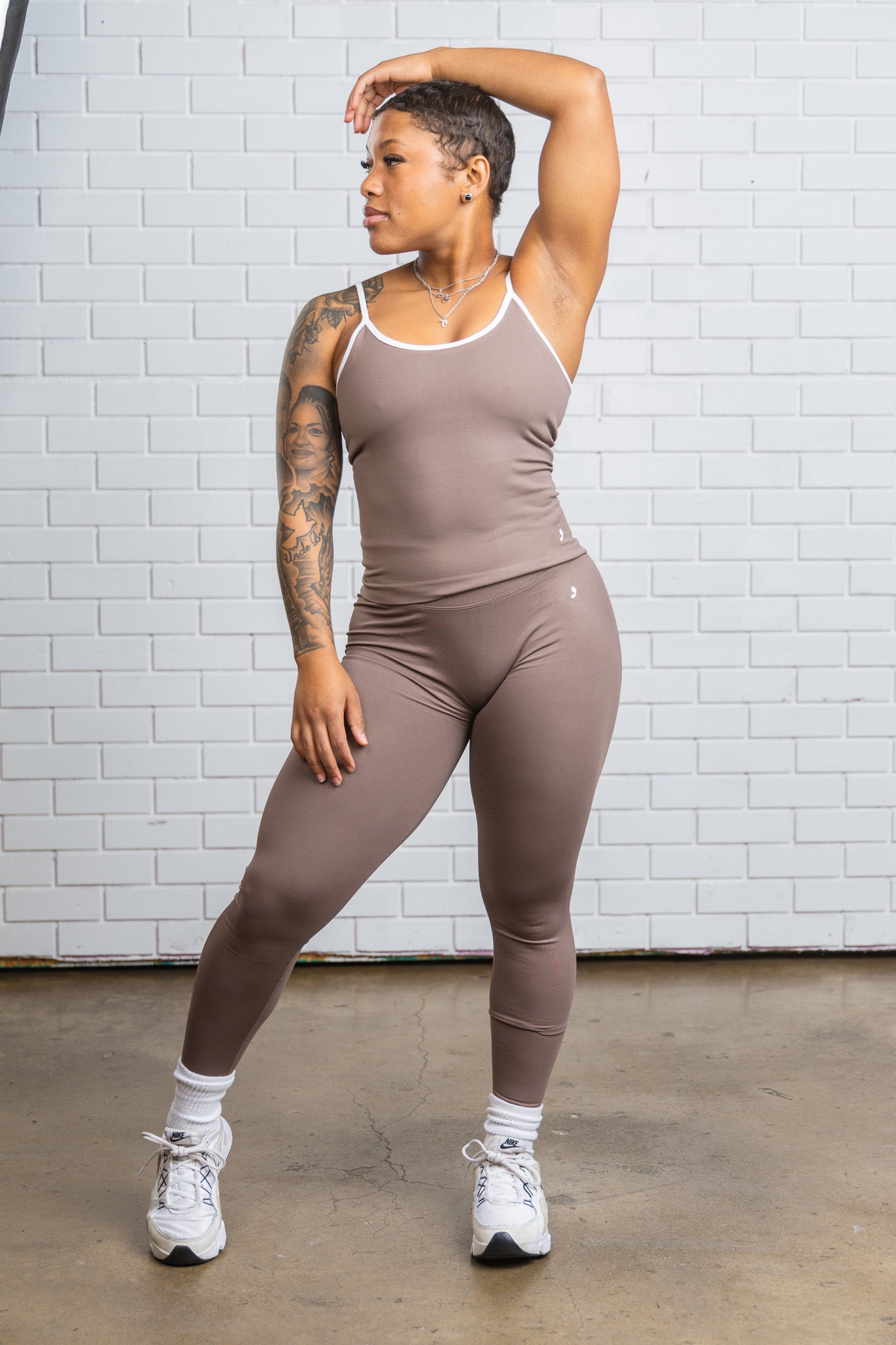 CURVE SCULPT LEGGING – ZIDA