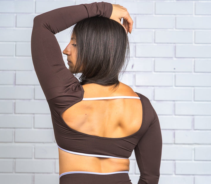 CURVY LONG SLEEVE CROP TOP WITH BUILT-IN SPORTS BRA